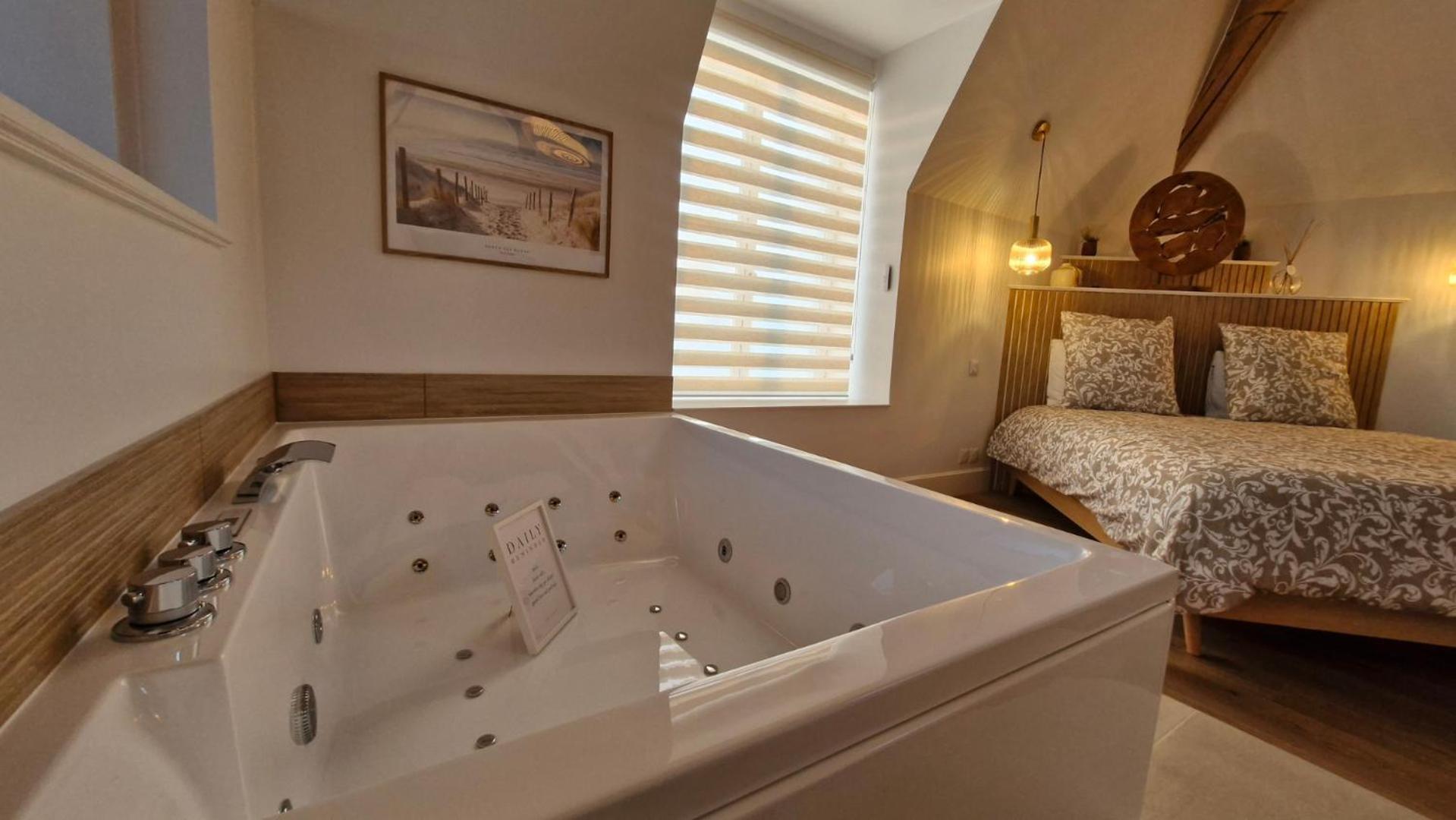 La Suite Nature Jacuzzi Au Coeur Du Chateau De Boissettes Exterior photo