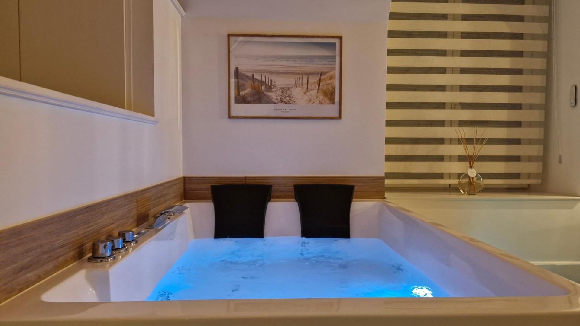 La Suite Nature Jacuzzi Au Coeur Du Chateau De Boissettes Exterior photo